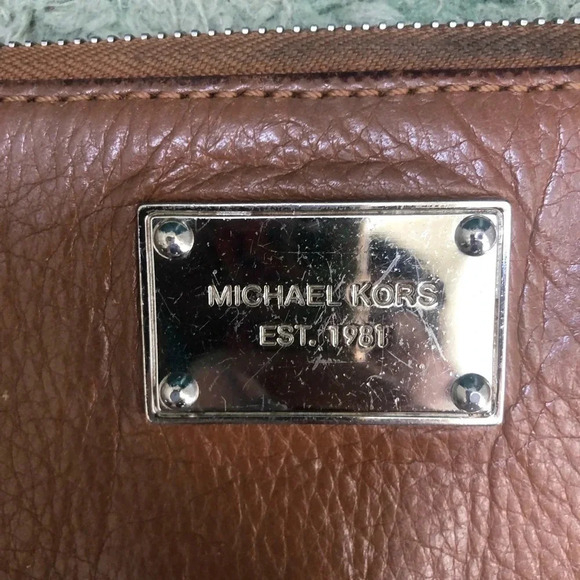 MICHAEL KORS LEATHER WALLET - Picture 8 of 9